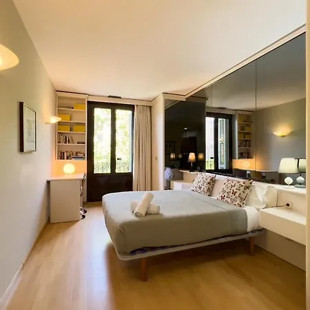Gran Via Sun Apartment Barcelona